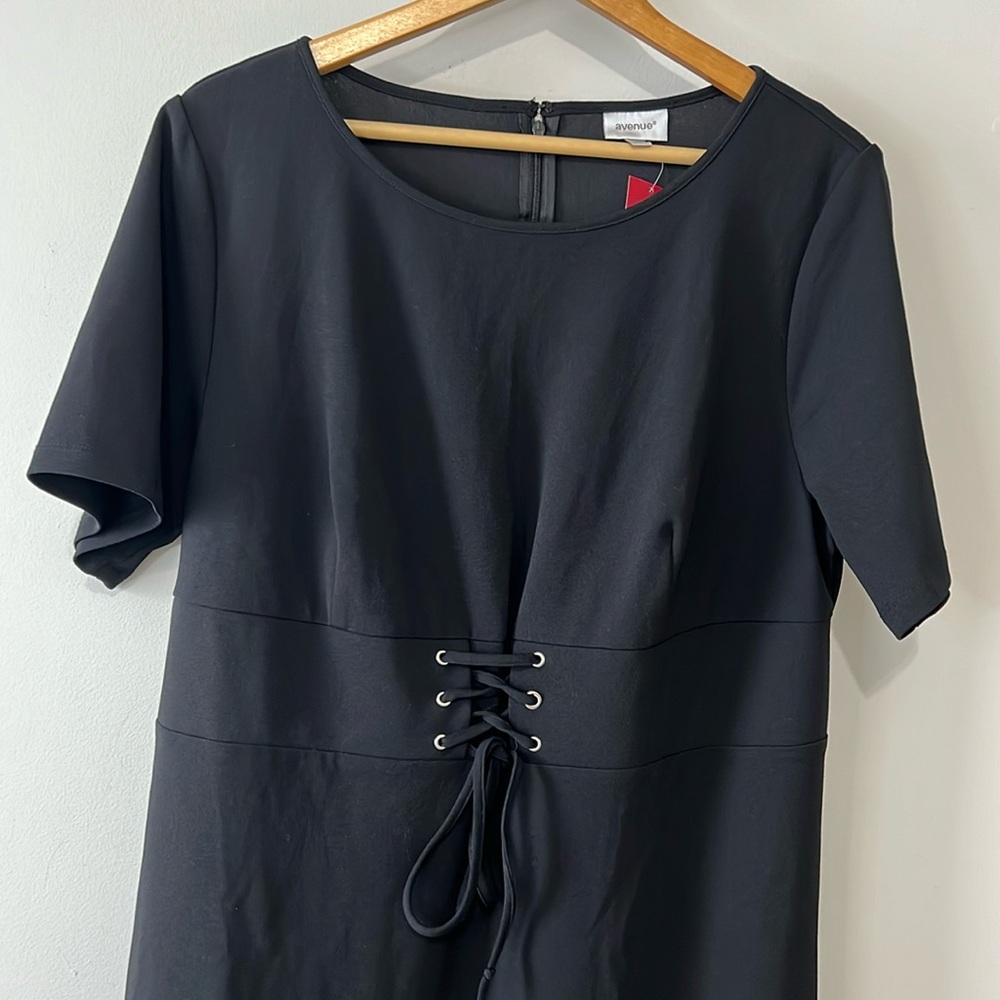 Avenue NWT dress